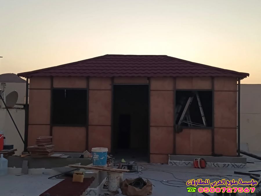 مقاول بناء مجلس خارجي مودرن خيام ملكية صغيرةفي جدة 